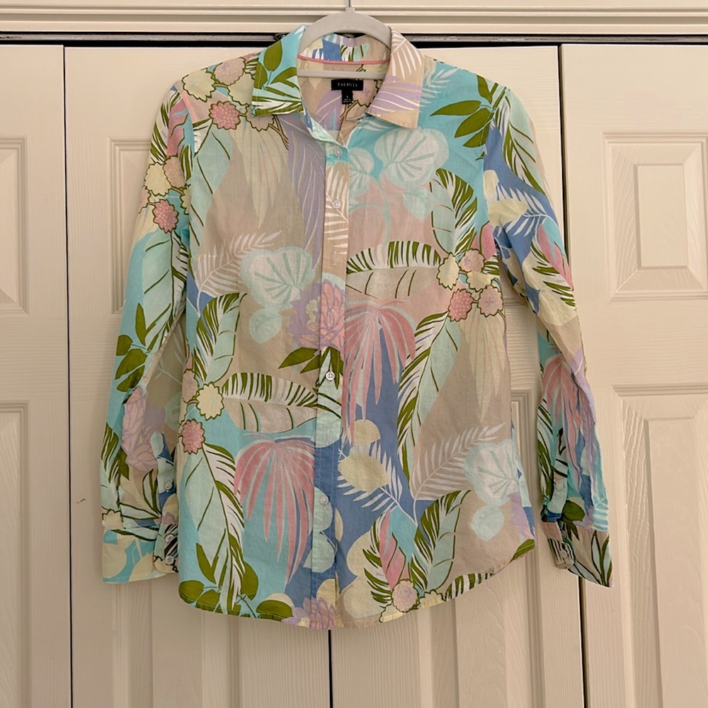Spring colors! Pastel cotton Talbots blouse size Small